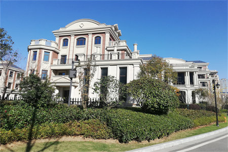 清河学校附近河畔豪庭三室送小院储藏室出售